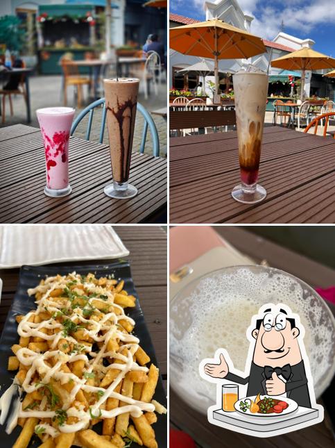 Food at Le Cafe