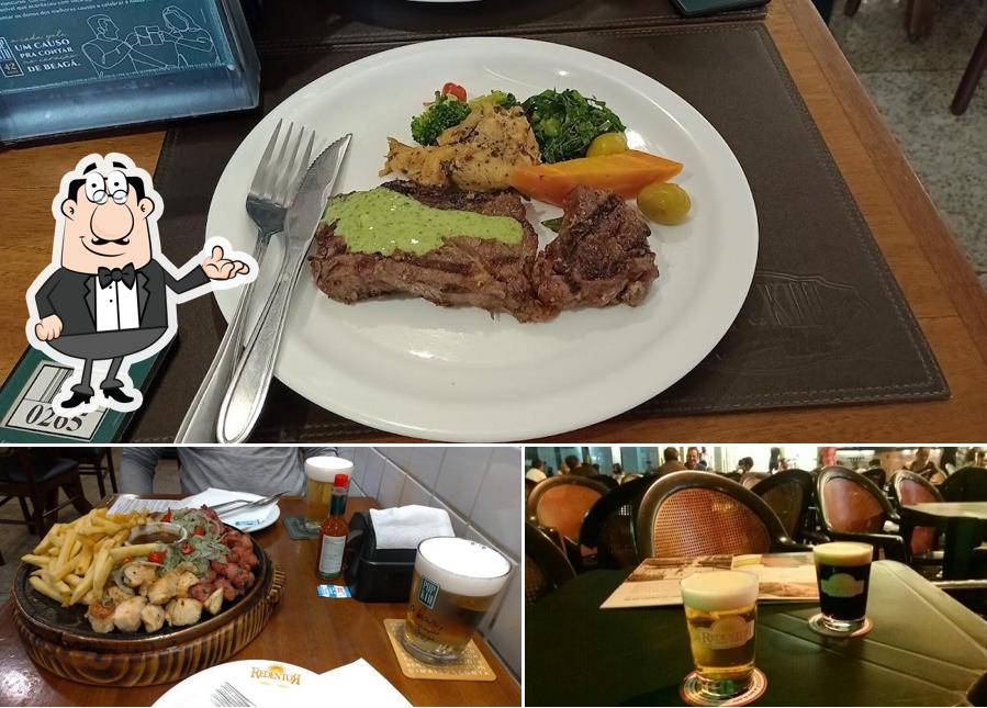 Sente em uma das mesas no Pop Kid