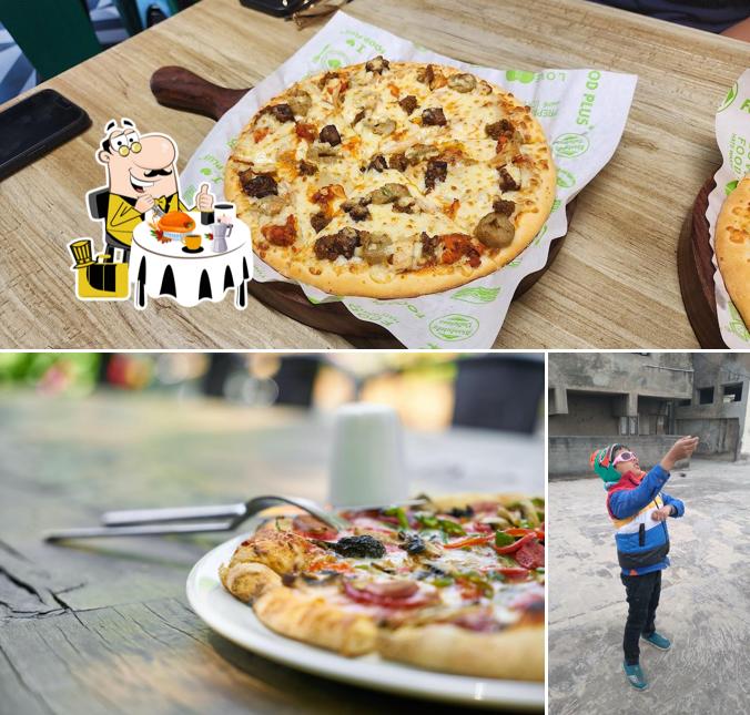 Food at La pino'z Pizza - Mall Road (Civil Lines)