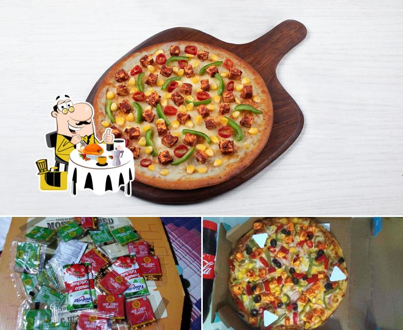 Food at MOJO Pizza - 2X Toppings