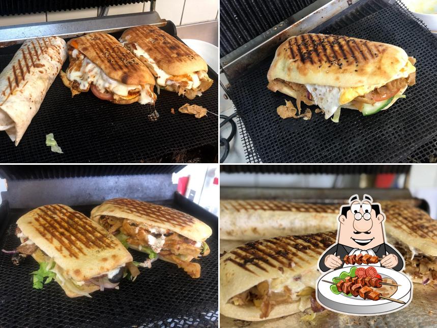 Deli Rolls Pizza & Kebab