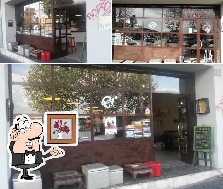 Gli interni di Garage Coffee Bar