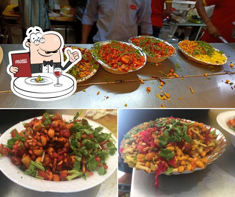 Food at Gajanand Pauva House