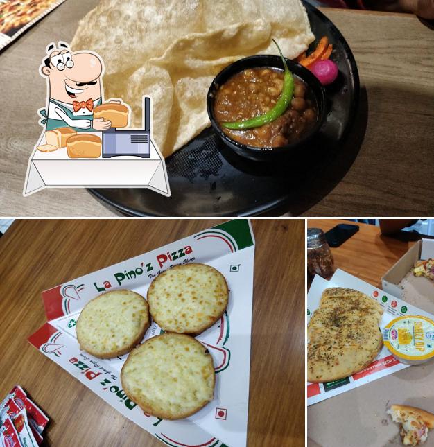 Garlic bread at La Pino'z Pizza Opp. ITC Narmada, Vastrapur