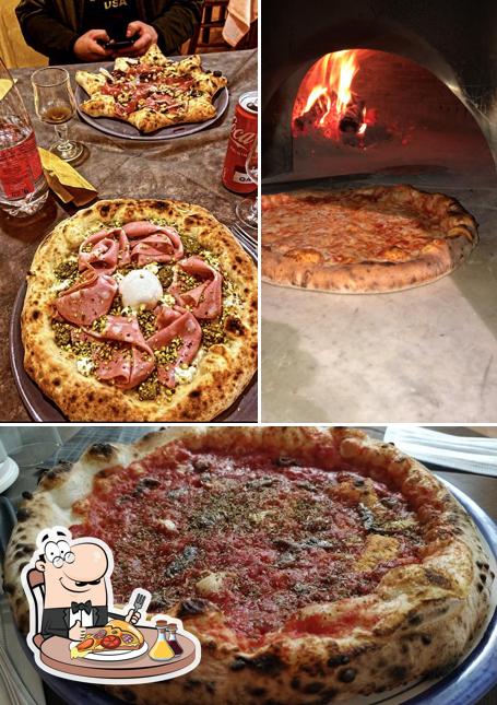 Scegli una pizza a Pizzeria Ristorante Vecchia Napoli Fabro