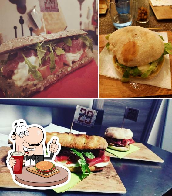 Gli hamburger di Bottega 29 potranno incontrare i gusti di molti