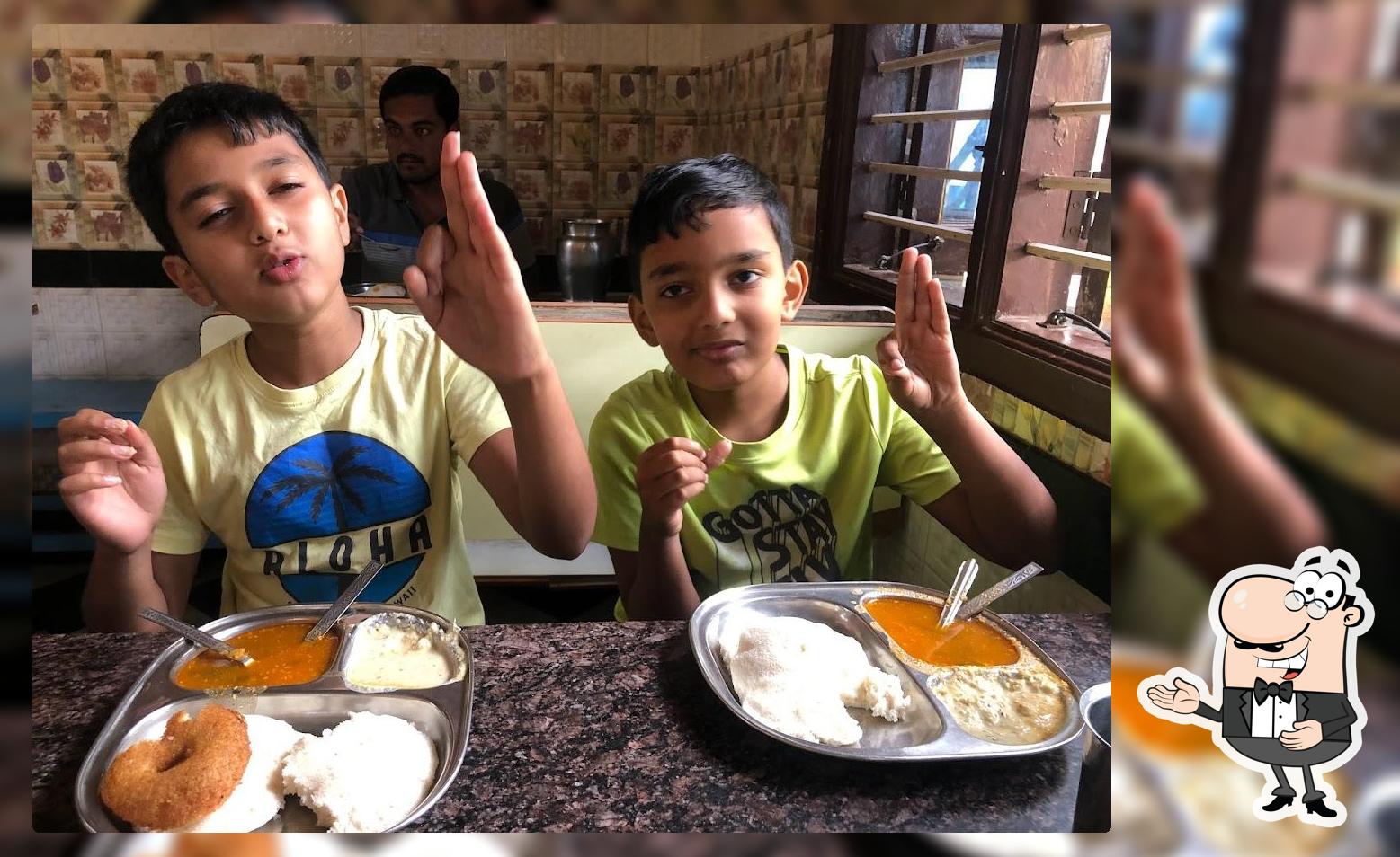 Jathanna hotel ( Harish)