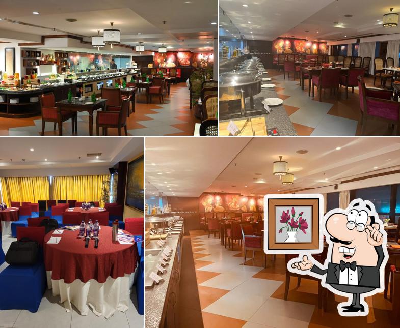 Check out how Keraleeyam Restaurant at The Raviz Calicut looks inside