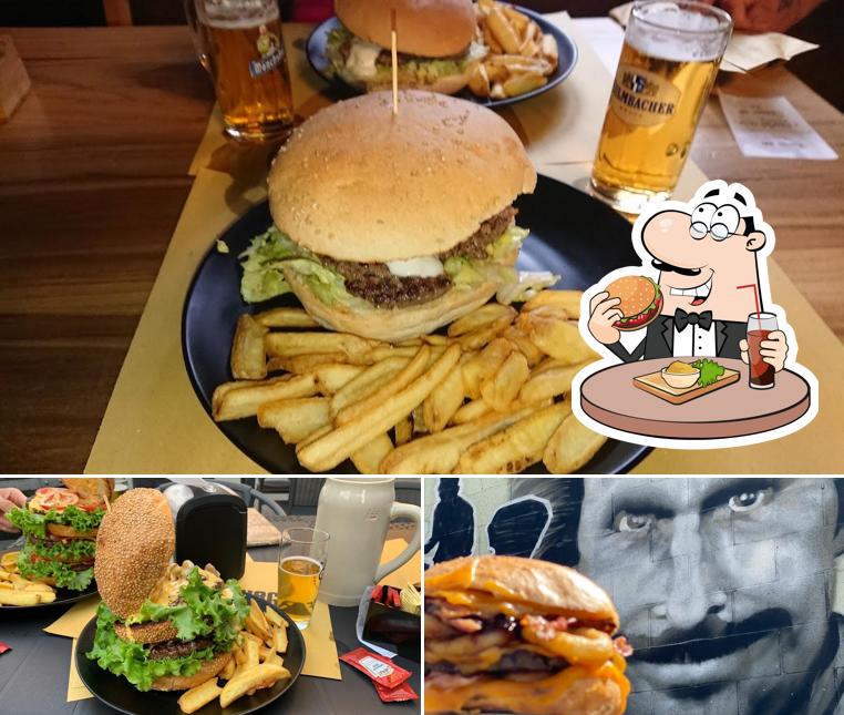 PUBurger offre un'ampia selezione di opzioni per gli amanti dell'hamburger