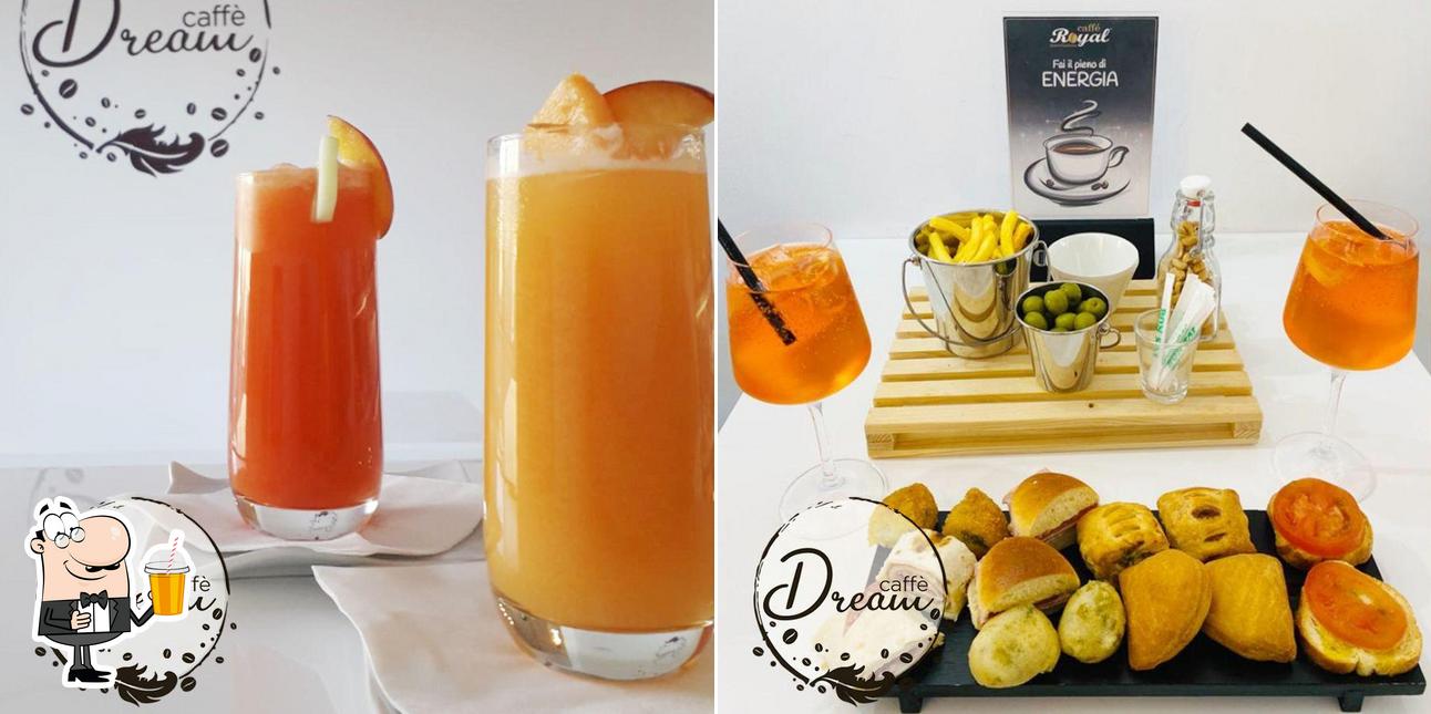 Goditi qualcosa da bere a Café Dream