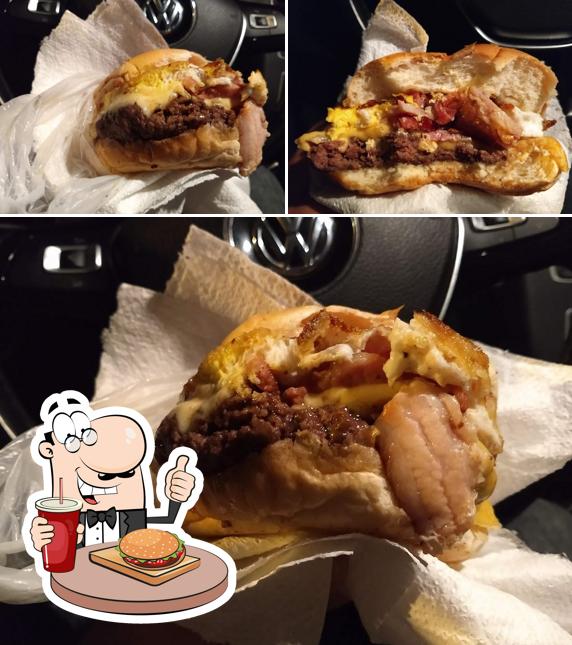 Peça um hambúrguer no Box Do Baixinho