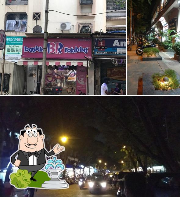 The exterior of Baskin Robbins