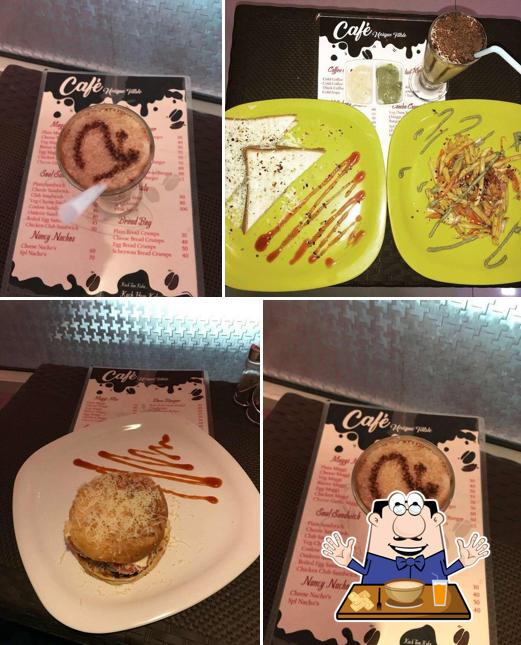 Food at Cafe Unique Table