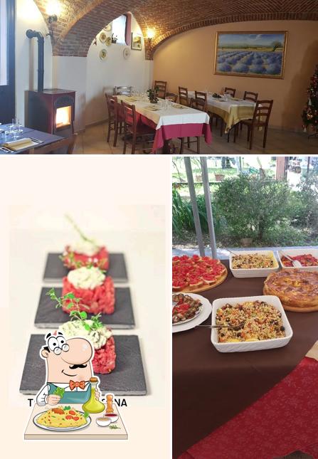 Tra le varie cose da Agriturismo Cascina Argentera si possono trovare la cibo e tavolo da pranzo
