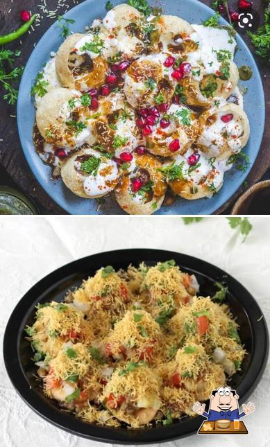 Food at Santosh Bhel Pakodi Center
