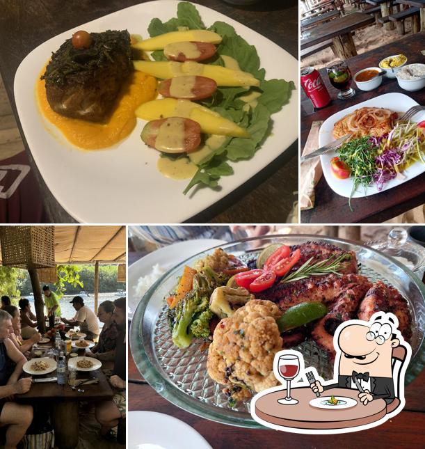 Comida em Restaurante Biribiri