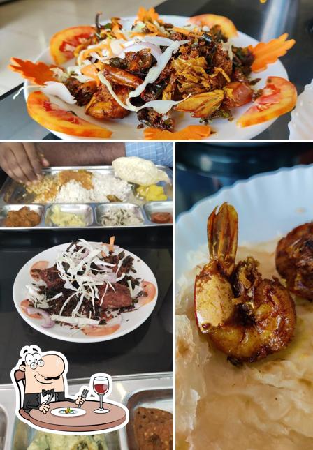 Meals at AL-QASR family restaurant