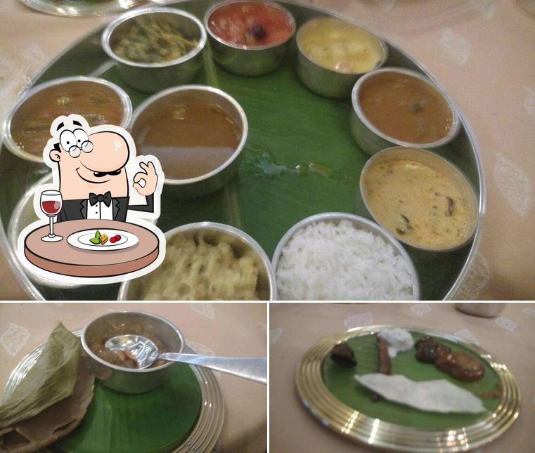 Meals at Dakshin, Sheraton New Delhi