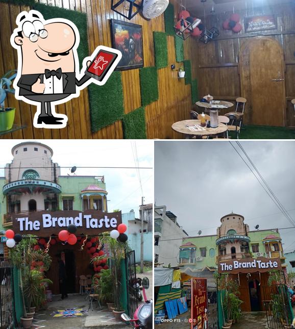 THE BRAND TASTE CAFE Branch No.3 is distinguished by exterior and interior