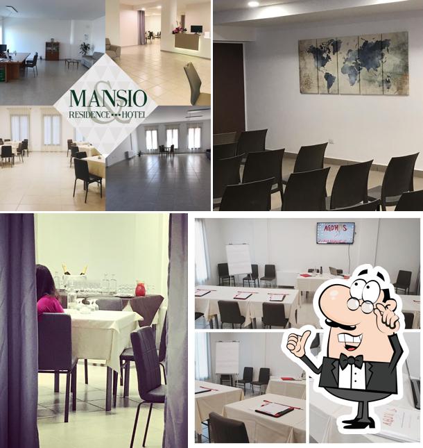 Siediti a un tavolo di Thalìa Pizza & Cucina