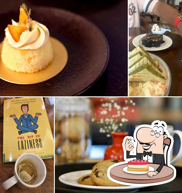 Cheesecake at BOOKED! Cafe, Goa - Bakery Coffee Reads