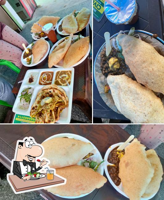 Meals at civil line wale chole bhature