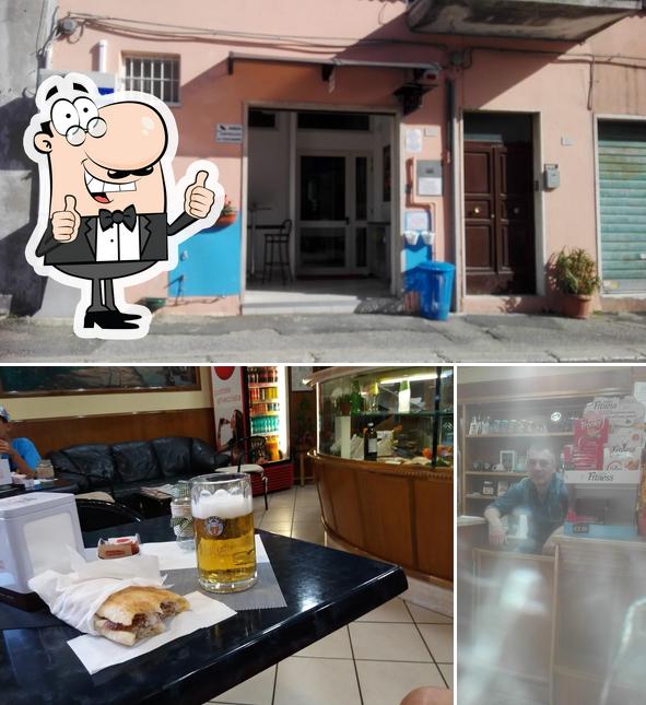 Vedi la foto di Max' Caffè