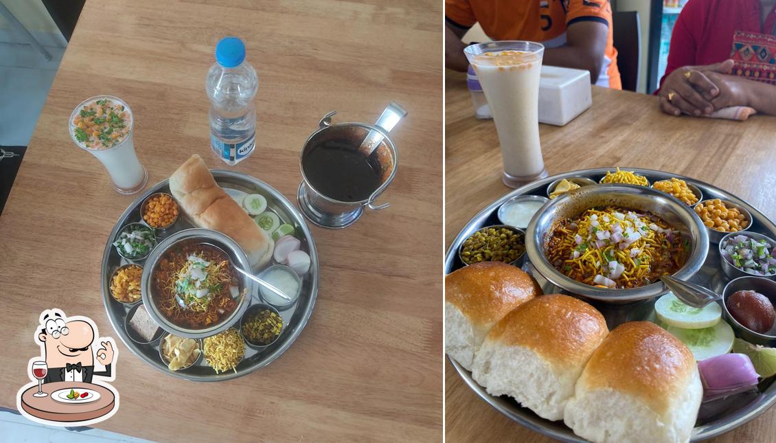 Food at Jogeshwari misal & Bhel Tuljapur- Best family restaurant