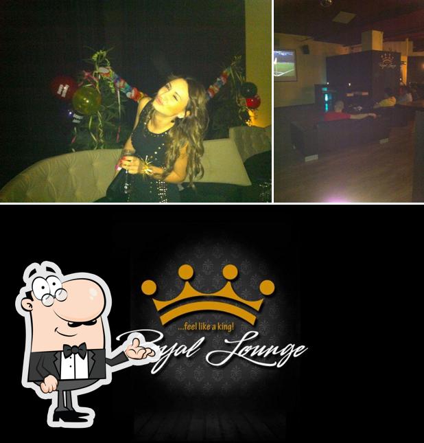 Gli interni di Royal Lounge