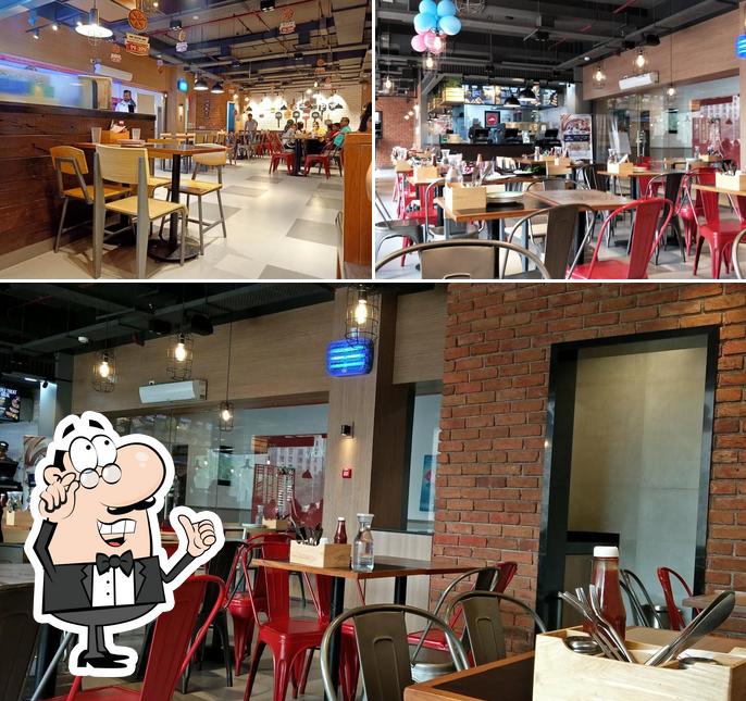 Check out how Pizza Hut The Walk, Thane West, Mumbai looks inside