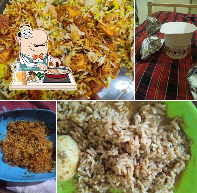 Fried rice at Kolhapuri Saaj