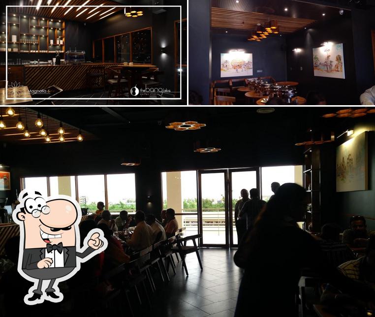 Check out how Magnolia 6 Bar looks inside
