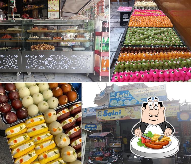 Food at Saini Sweet House