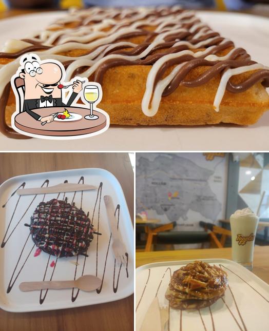 Meals at Topples : Toppings and Waffles