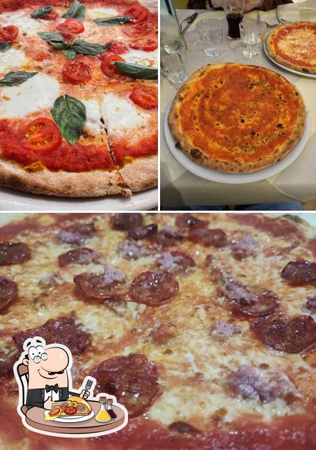 Ordina tra le molte varianti di pizza