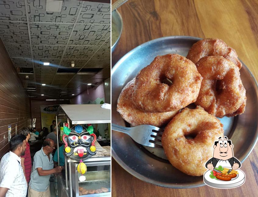 Food at Vinayaka Dosa Centre