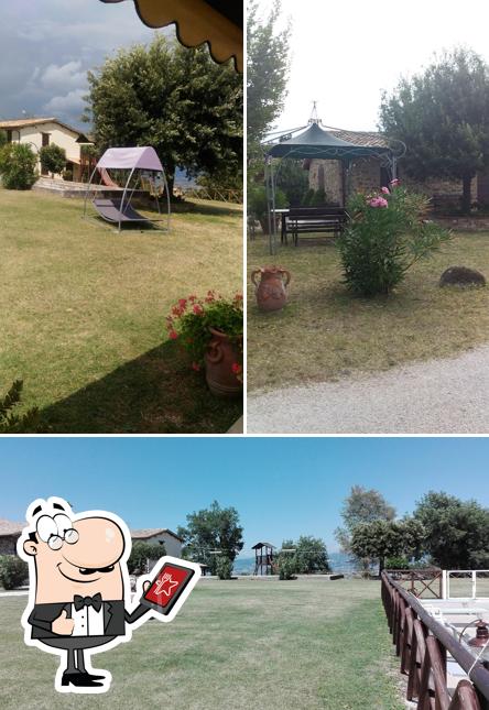 Guarda gli esterni di Agriturismo Il Cicaleto Cannara