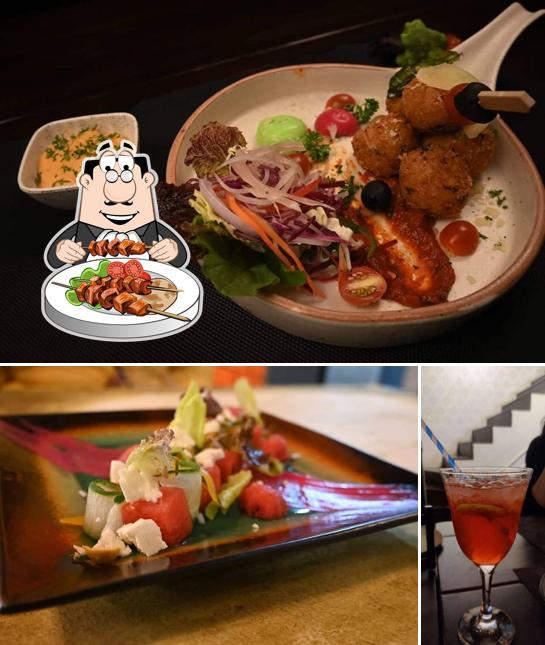 Among different things one can find food and beverage at Cafe Allohomora