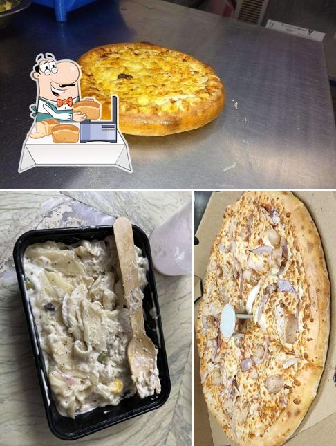 Garlic bread at Pizza Inn