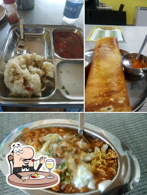 Food at Padmavati South Indian Cafe