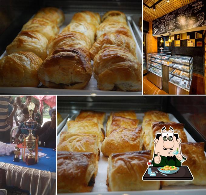 Food at Red Pipers Bakes & Treats