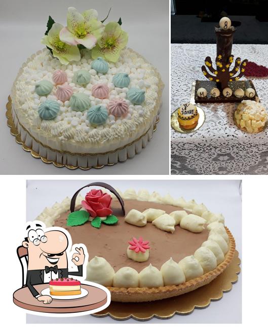 Guarda la immagine di Pasticceria Valentino Bar