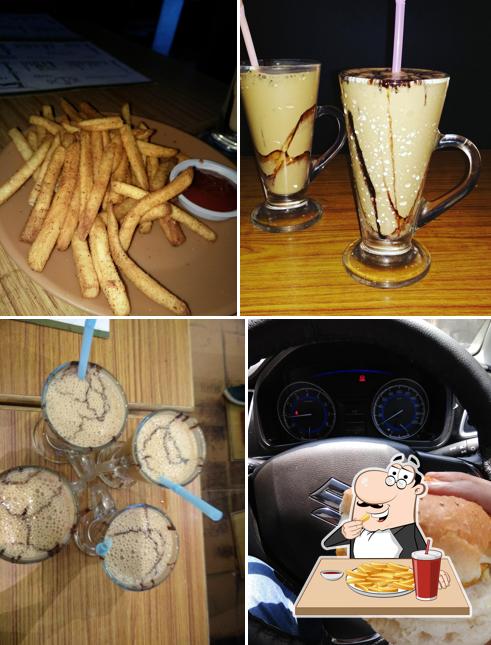 French fries at Cafe Creme Kuka Khopoli