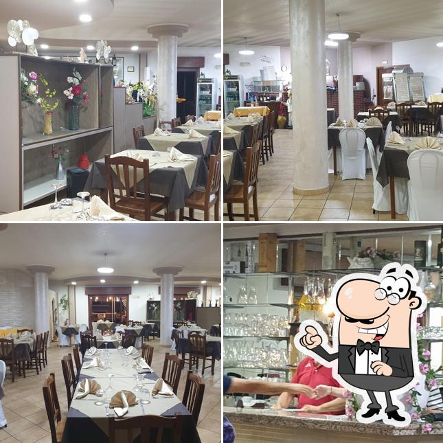 Dai un'occhiata agli interni di La Fenice Ristorante Pizzeria corigliano