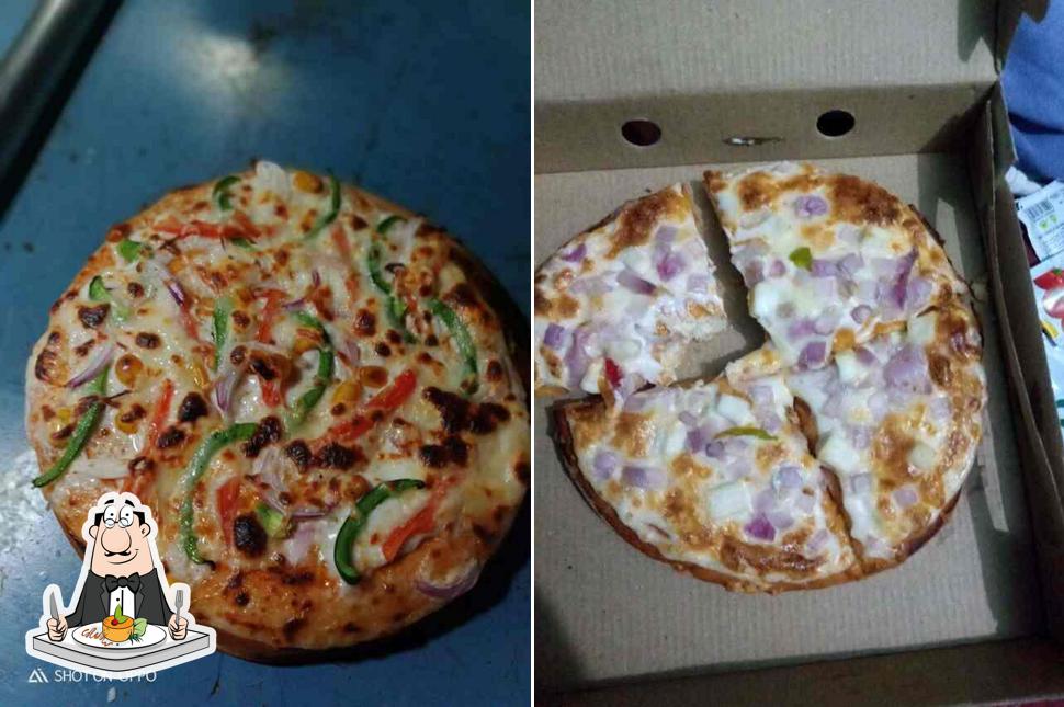 Food at New Pizza Town