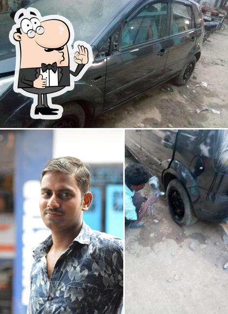 Here's a picture of Rinku Tea Stall,Charari