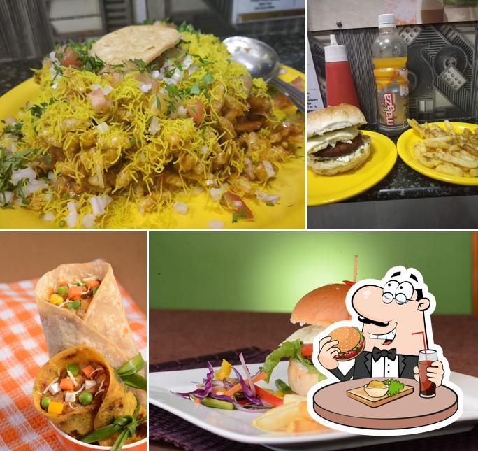 Order a burger at Mom's - Fusion