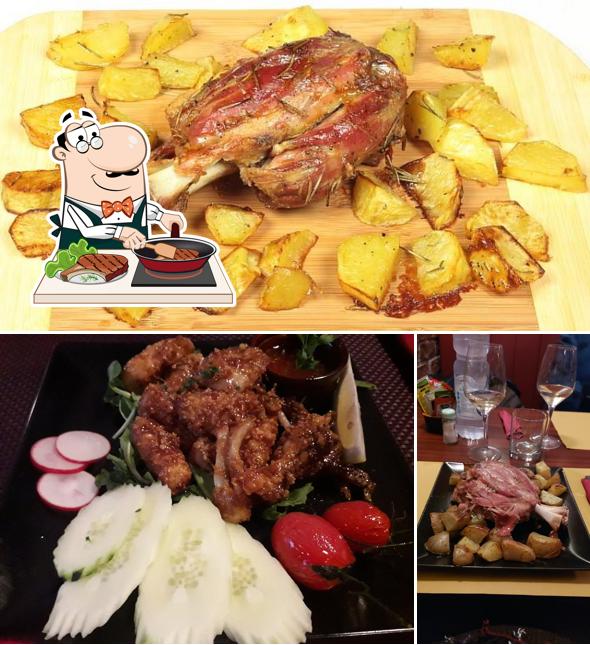 Ordina i un pasto a base di carne a Il Macaco