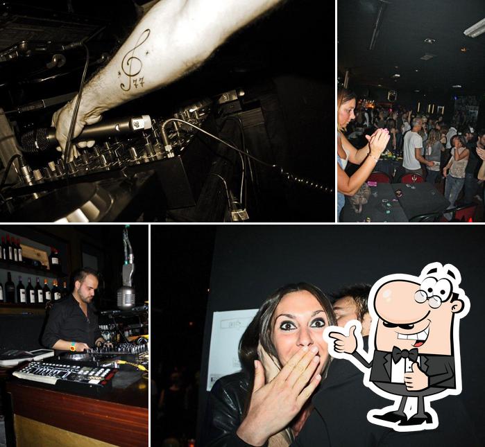 ----GOLD---- show restaurant