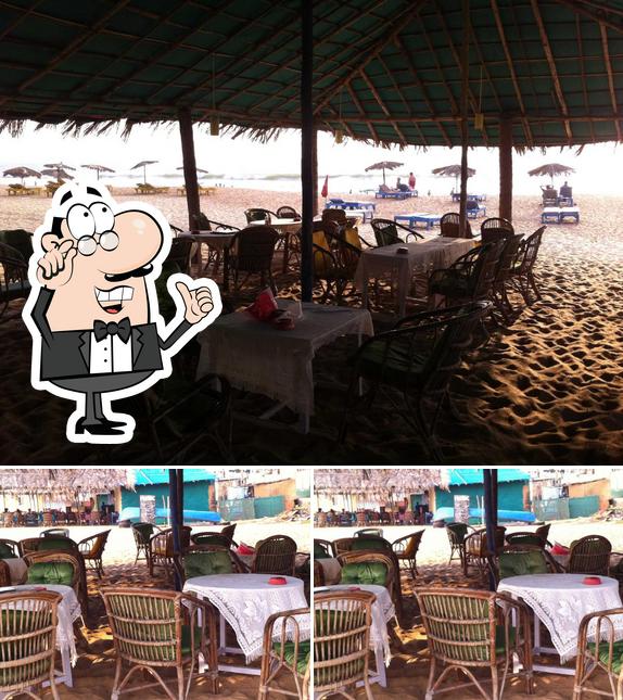 The interior of Johnny's Sand Dune
